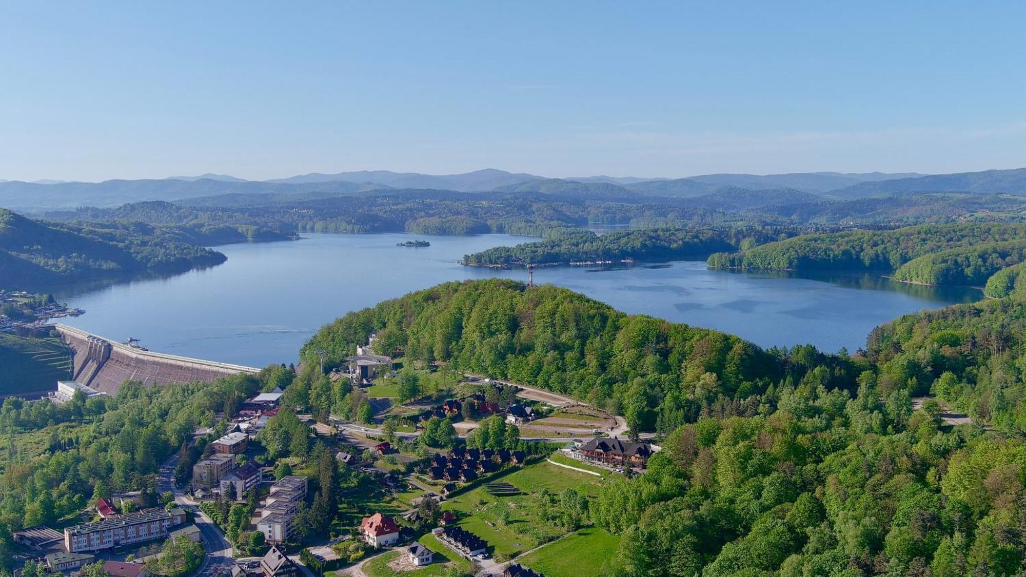 Noclegi - Karczma Solina ソリナ エクステリア 写真
